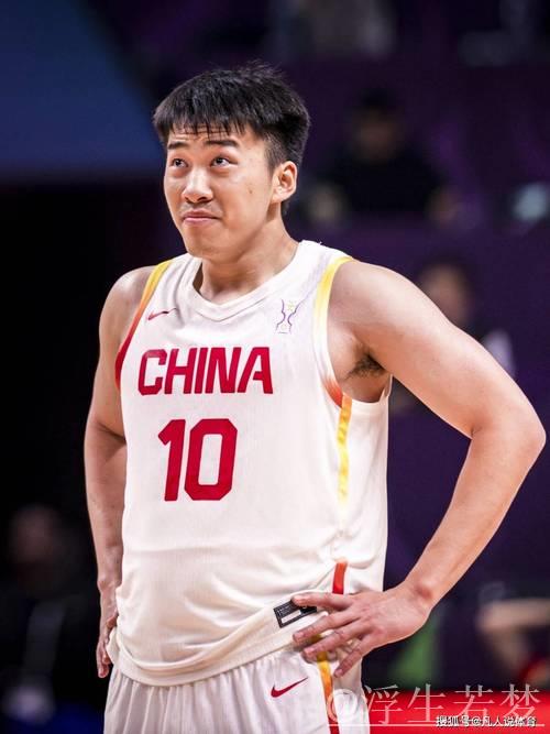 锋线新秀初登场 王俊杰成中国男篮新期待